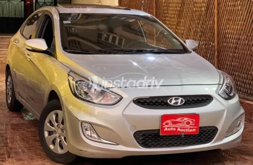 هيونداي اكسنت RB 2025 فضي مستعملة للبيع - 8