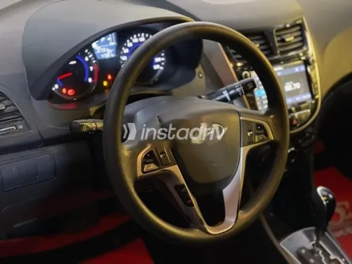 هيونداي اكسنت RB 2025 فضي مستعملة للبيع - 10