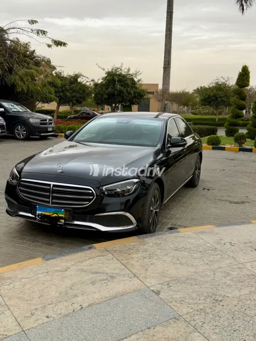 مرسيدس E 200 2023 أبيض مستعملة للبيع - 3