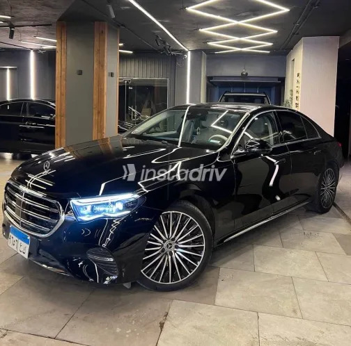 Mercedes E 200 2024 White Used for Sale - 1