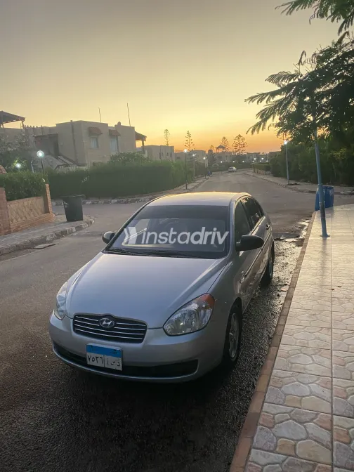 Hyundai Accent 2008 White Used for Sale - 3