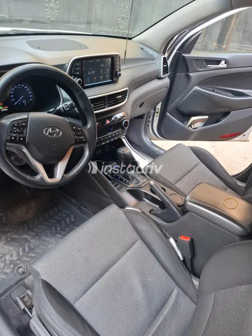 Hyundai Tucson 2021 White Used for Sale - 2