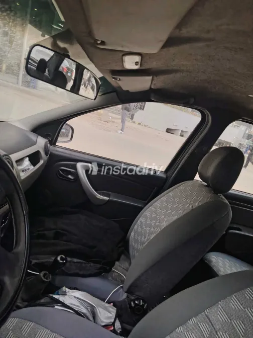 رينو لوجان 2010 أبيض مستعملة للبيع - 5