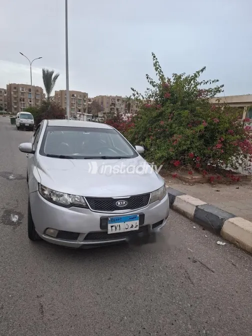 Kia Cerato 2010 Silver Used for Sale - 1