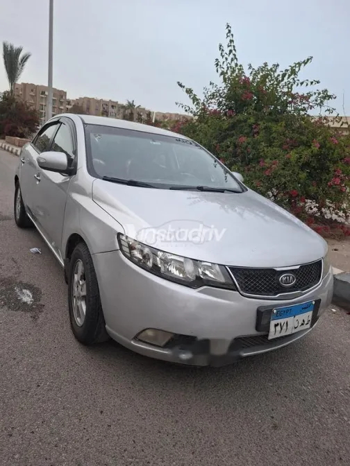 Kia Cerato 2010 Silver Used for Sale - 10