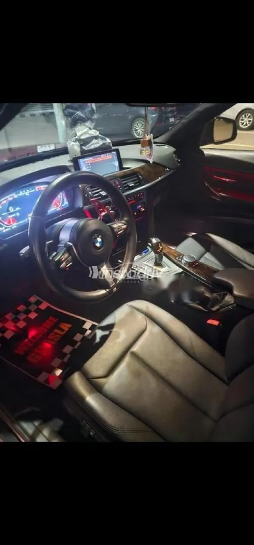 بي ام دبليو 320 2015 أحمر غامق مستعملة للبيع - 2