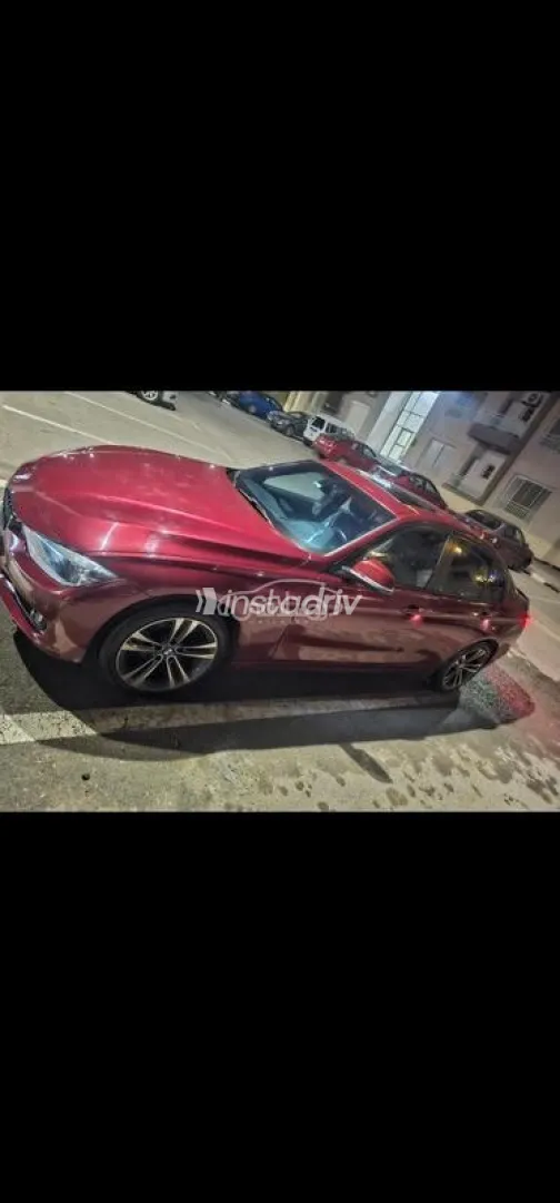 بي ام دبليو 320 2015 أحمر غامق مستعملة للبيع - 3