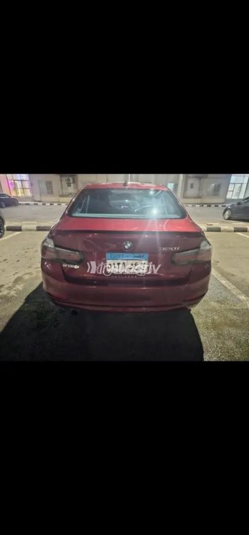بي ام دبليو 320 2015 أحمر غامق مستعملة للبيع - 8