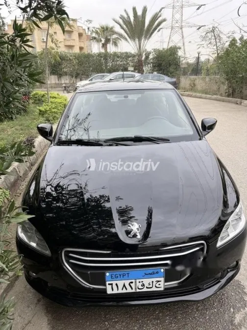 بيجو 301 2016 أسود مستعملة للبيع - 2