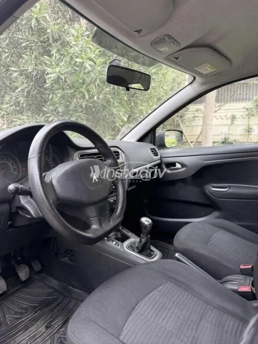 بيجو 301 2016 أسود مستعملة للبيع - 5