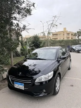 بيجو 301 2016 أسود مستعملة للبيع