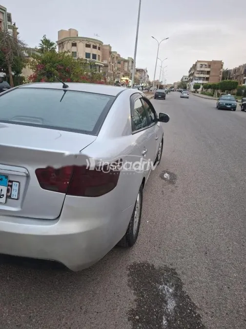 Kia Cerato 2010 Silver Used for Sale - 7