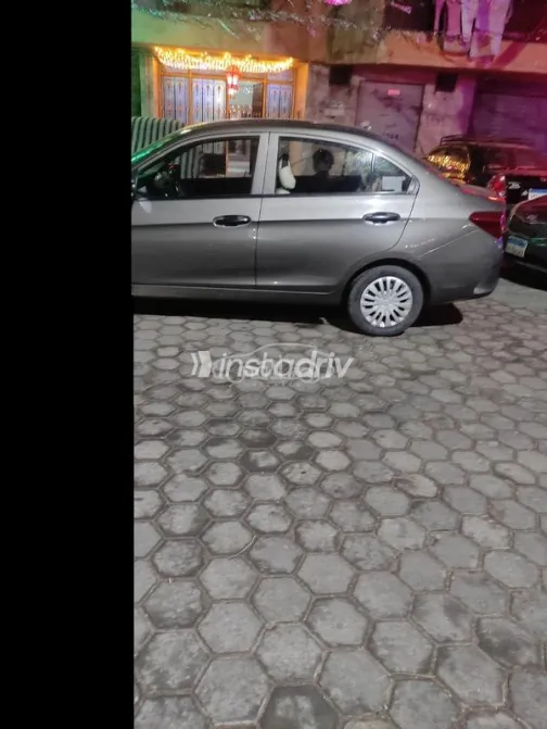 بروتون ساجا 2021 رمادي مستعملة للبيع - 2