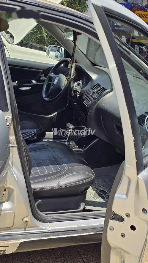 سيات ابيزا 2002 فضي مستعملة للبيع - 4