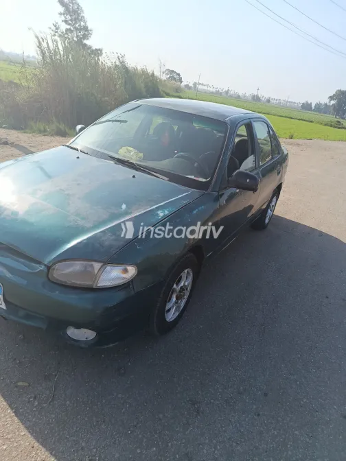 هيونداي اكسنت 1998 أبيض مستعملة للبيع - 2