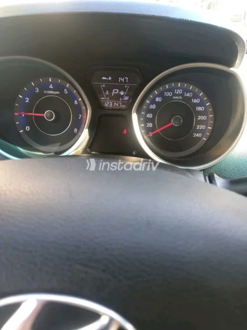 هيونداي إلنترا اتش دى 2016 أبيض مستعملة للبيع - 5