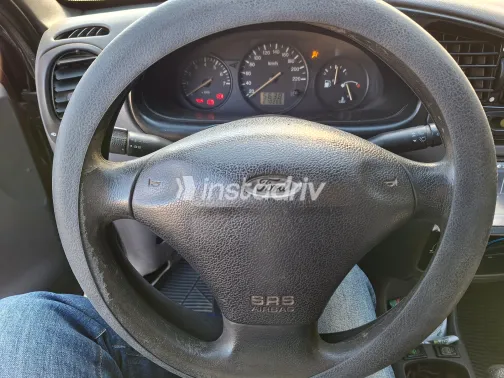 Ford Fiesta 2000 White Used for Sale - 8