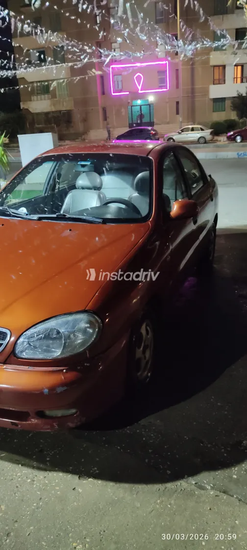 دايو لانوس 2000 أبيض مستعملة للبيع - 2