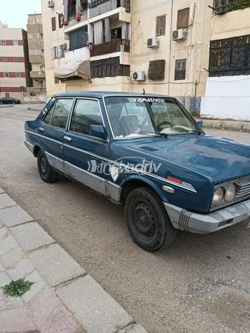 فيات 131 1982 أزرق غامق مستعملة للبيع - 5