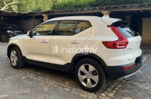 Volvo XC 40 2021 White Used for Sale - 2