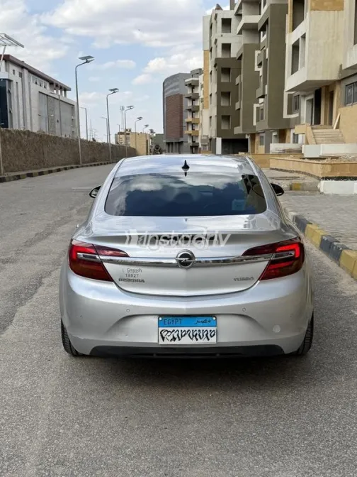 اوبل أنسيجنيا 2016 فضي مستعملة للبيع - 4