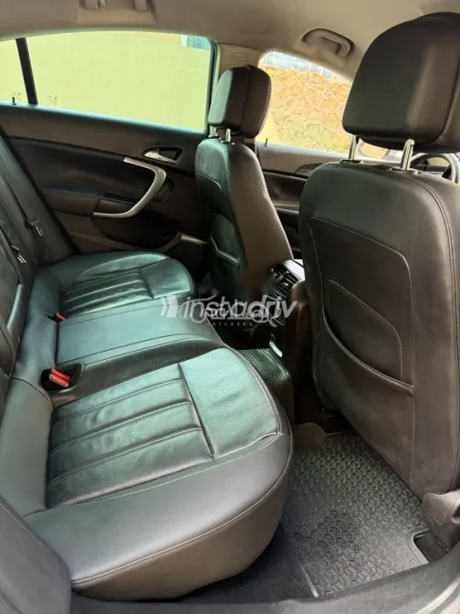 اوبل أنسيجنيا 2016 فضي مستعملة للبيع - 9