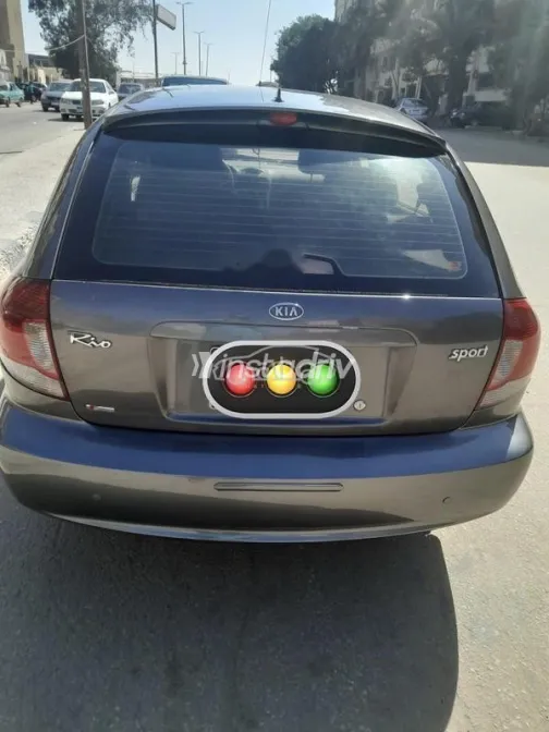 Kia Rio 2005 Dark Gray Used for Sale - 1