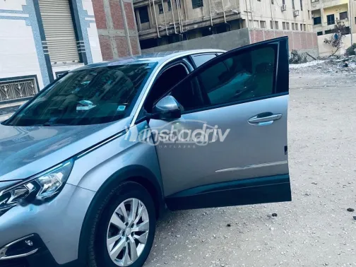 بيجو 3008 2019 فضي مستعملة للبيع - 4