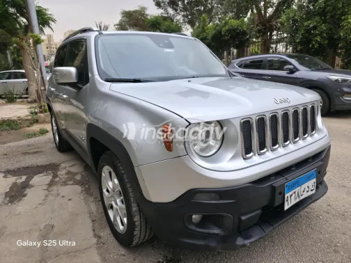 Jeep Renegade 2017 White Used for Sale - 2