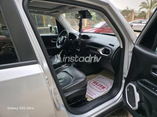 Jeep Renegade 2017 White Used for Sale - 9