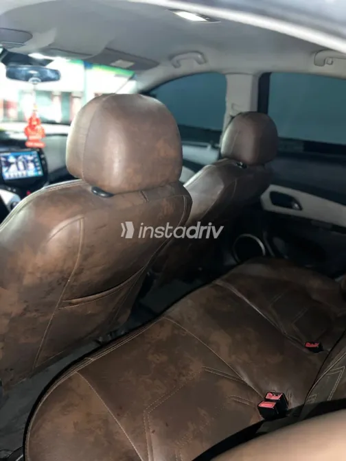 Chevrolet Cruze 2013 White Used for Sale - 2