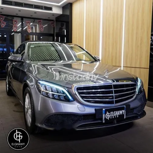 Mercedes C 180 2019 Gray Used for Sale - 3