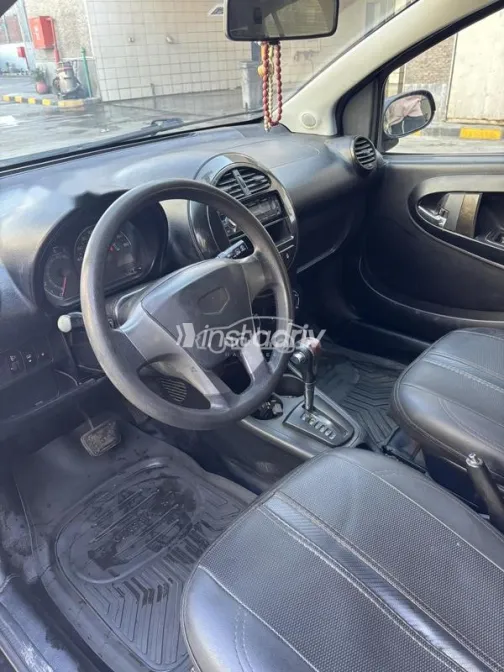 جيلي باندينو 2015 أسود مستعملة للبيع - 3