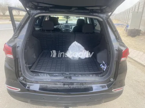 Chevrolet Equinox 2022 Black Used for Sale - 3