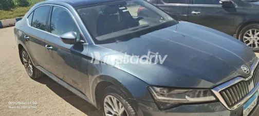 سكودا سوبيرب 2021 أبيض مستعملة للبيع - 1