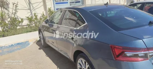 سكودا سوبيرب 2021 أبيض مستعملة للبيع - 2