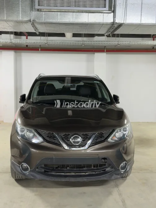 نيسان قشقاي 2017 أبيض مستعملة للبيع - 1