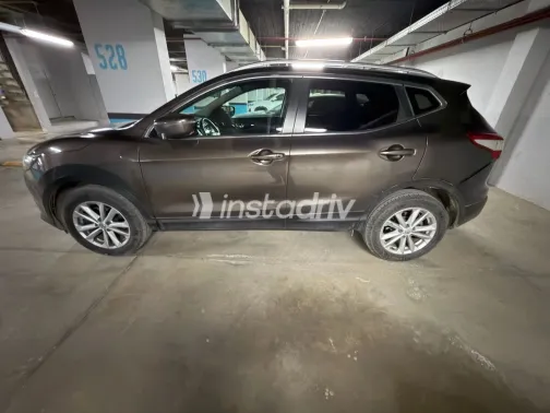 نيسان قشقاي 2017 أبيض مستعملة للبيع - 4