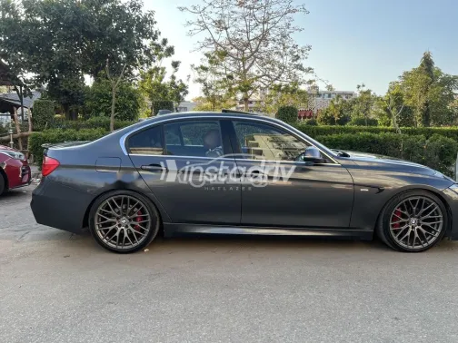 بي ام دبليو 320 2013 رمادي مستعملة للبيع - 1