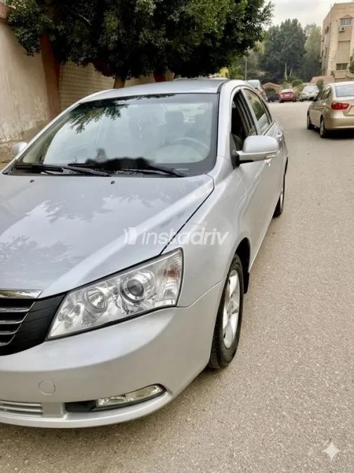 جيلي امجراند 2014 رمادي مستعملة للبيع - 3