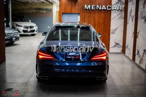 مرسيدس CLA 180 2018 أزرق غامق مستعملة للبيع - 6