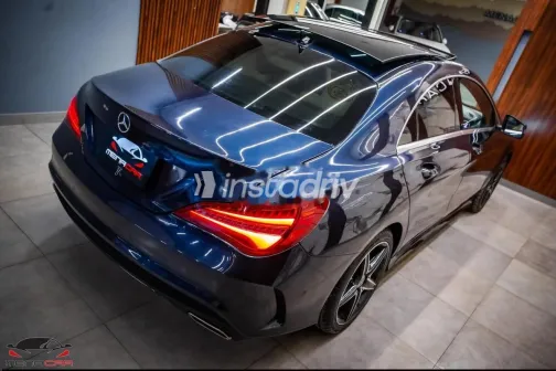 مرسيدس CLA 180 2018 أزرق غامق مستعملة للبيع - 8