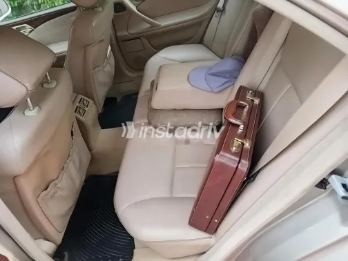 Mercedes E 240 2000 Gold Used for Sale - 5