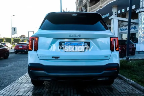 Kia Sorento 2024 White Used for Sale - 6