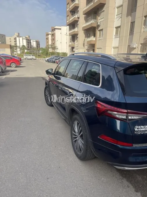 سكودا كودياك 2024 أزرق غامق مستعملة للبيع - 3