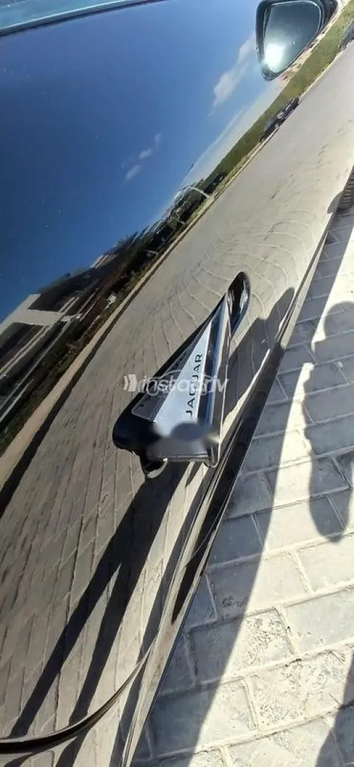 Jaguar F-Type 2023 Black Used for Sale - 5