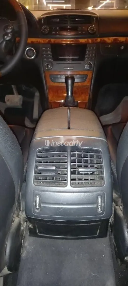 مرسيدس E 200 2007 أسود مستعملة للبيع - 8