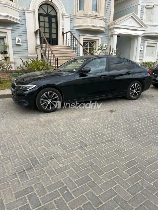 بي ام دبليو 320 2020 أبيض مستعملة للبيع - 5