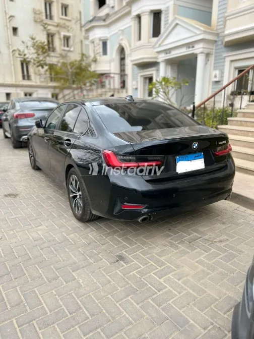 بي ام دبليو 320 2020 أبيض مستعملة للبيع - 6