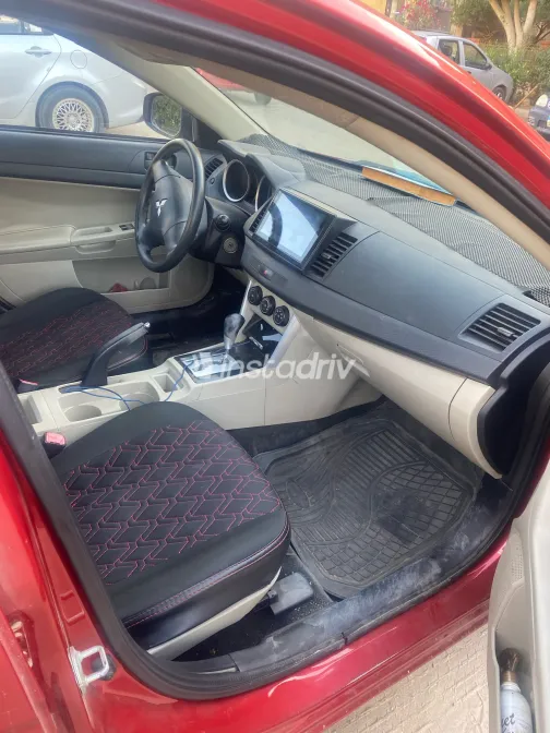 ميتسوبيشي لانسر 2017 أبيض مستعملة للبيع - 4